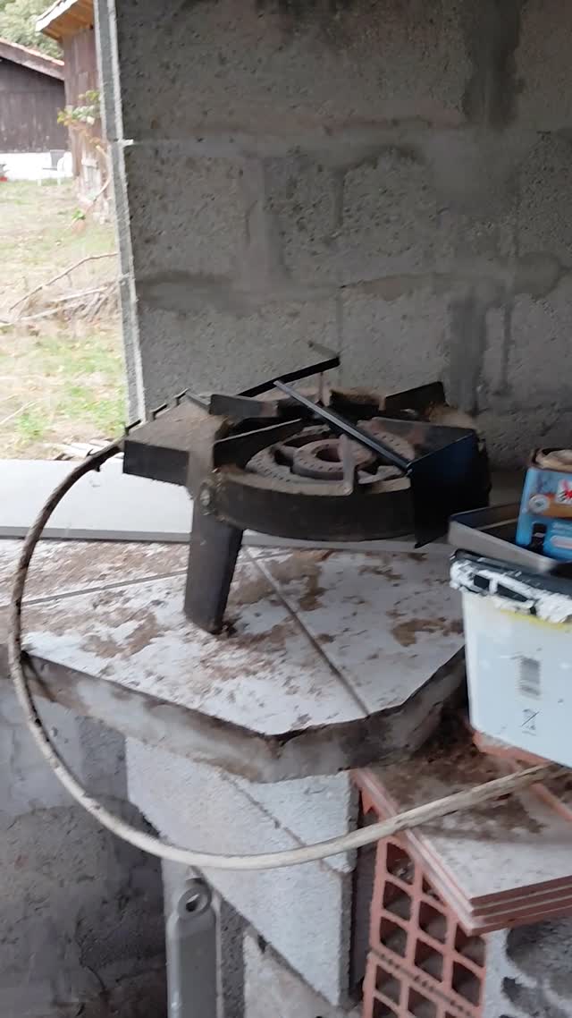 Cast-iron gas boiling ring stand